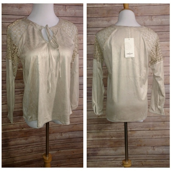 Crocheted Shoulder Long Sleeve - Picture 3 of 7